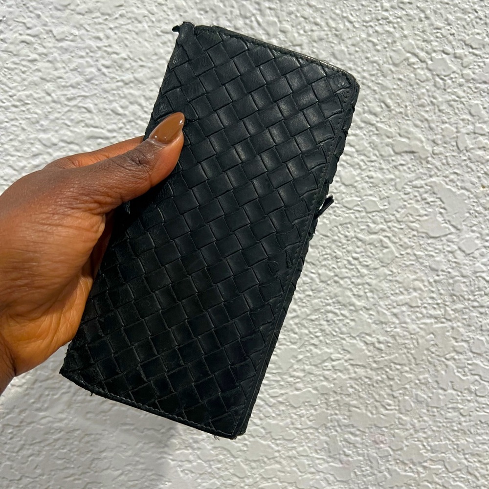 - Bottega Veneta leather flap wallet available‼️